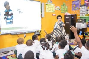teacher uses waterford classroom advantage with students